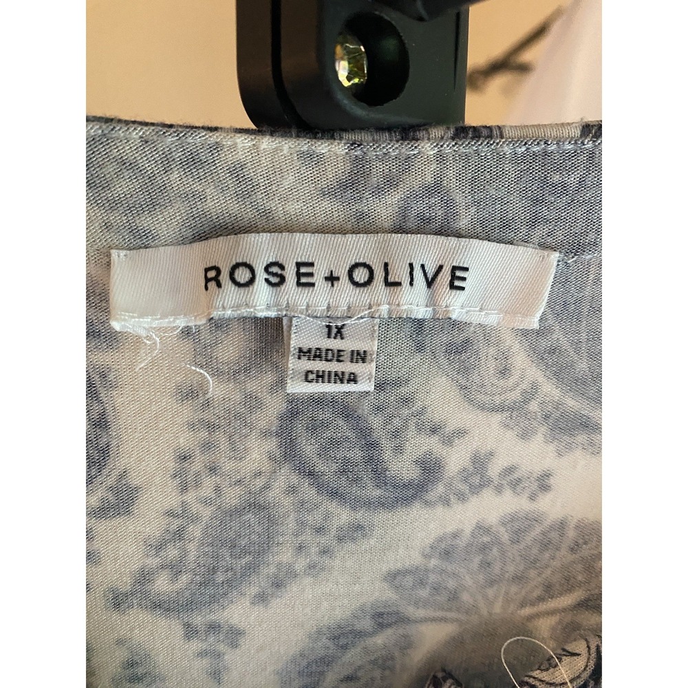 Rose + Olive Women's 1X Blouse Blue Paisley Print - Picture 3 of 7